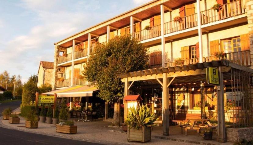 Hotel La Clairiere Chambon-sur-Dolore Eksteriør billede