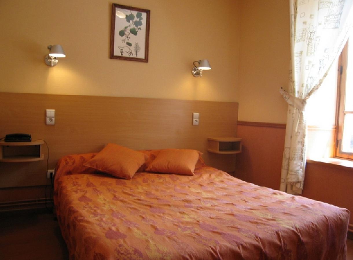 Hotel La Clairiere Chambon-sur-Dolore Værelse billede